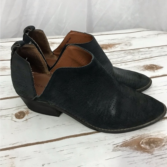 Lucky Brand Ankle Boots Booties Size 8 black western side cutout perforated heel - Picture 5 of 15